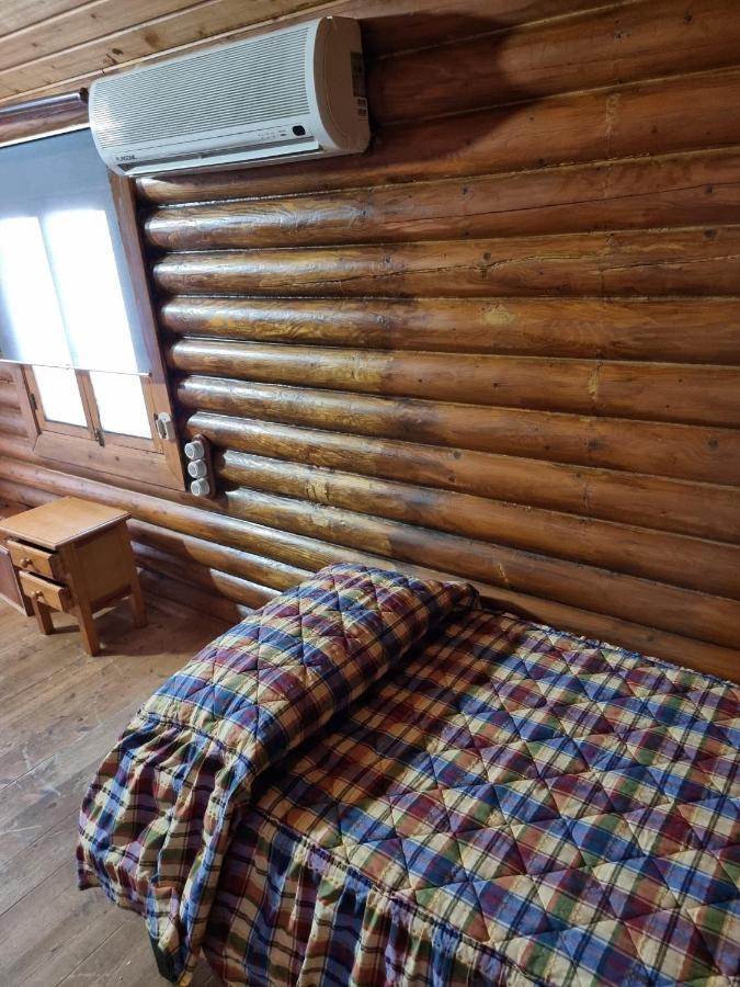 Camping Fuente De Piedra Kültér fotó